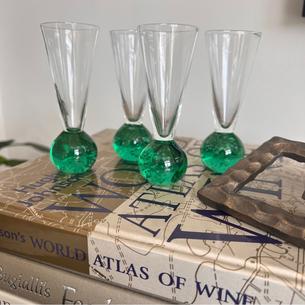 Vintage Set of 4 Appertif Cordial Shot Glasses Bubble Base Green Mid Century